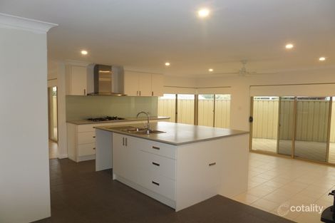 Property photo of 7 Crane Close Ocean Reef WA 6027