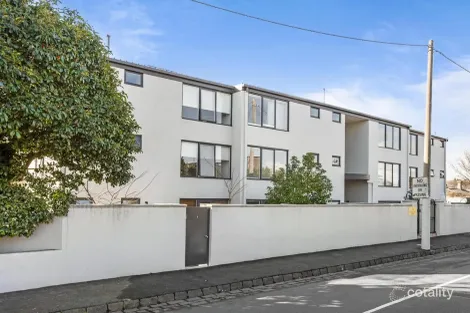 Property photo of 8/34 Mathoura Road Toorak VIC 3142