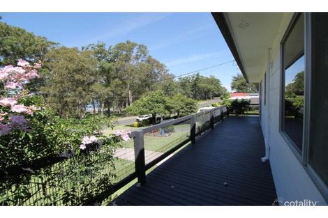 Property photo of 17 Basin View Parade Basin View NSW 2540