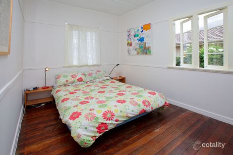 Property photo of 12 Dobbie Street Holland Park QLD 4121