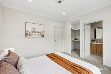 Property photo of 11 Telford Crescent Stirling WA 6021