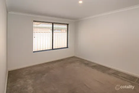 Property photo of 4 Stockyard Lane Geographe WA 6280