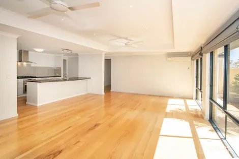 Property photo of 4 Stockyard Lane Geographe WA 6280