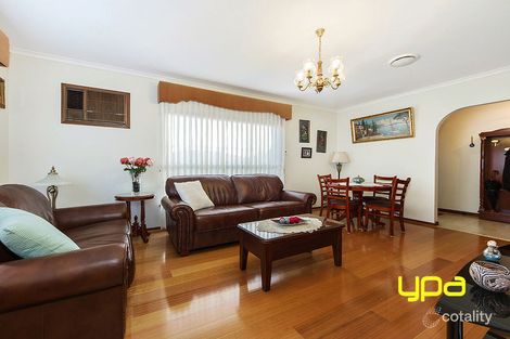 Property photo of 2 Elfin Place Kings Park VIC 3021