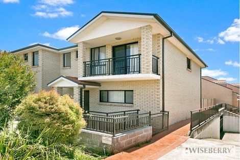 2/57 Wattle St, Punchbowl, NSW 2196