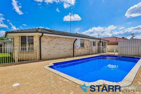 10 Robson Cres, St Helens Park, NSW 2560