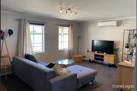 Property photo of 2/23 Stawell Street Romsey VIC 3434