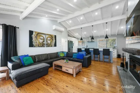 Property photo of 64 Stuart Street Mount Lofty QLD 4350