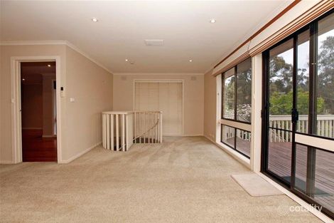Property photo of 7 Eurabbie Court Eltham VIC 3095
