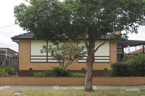 Property photo of 28 Oleander Drive St Albans VIC 3021