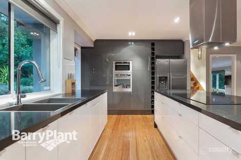 Property photo of 8 Macclesfield Road Avonsleigh VIC 3782