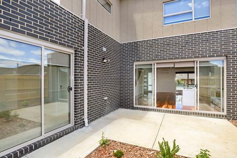 Property photo of 1/42 Carrington Road Niddrie VIC 3042
