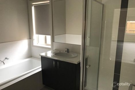 Property photo of 15 Yarkon Way Point Cook VIC 3030