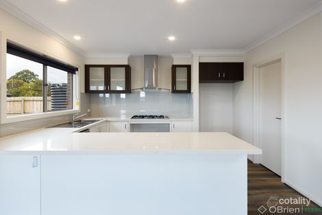 Property photo of 25 Byron Drive Drouin VIC 3818