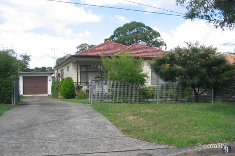 9 Blanc Ave, East Hills, NSW 2213
