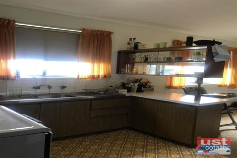 Property photo of 2 Upper Esplanade Bunbury WA 6230