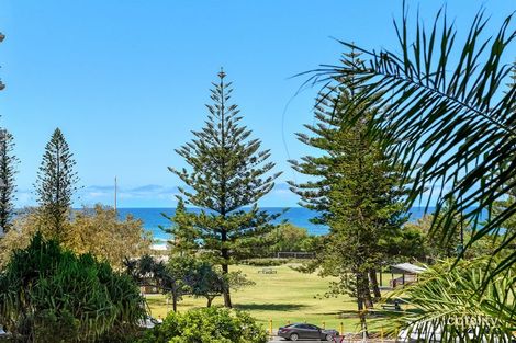 Property photo of 401/2 Albert Avenue Broadbeach QLD 4218