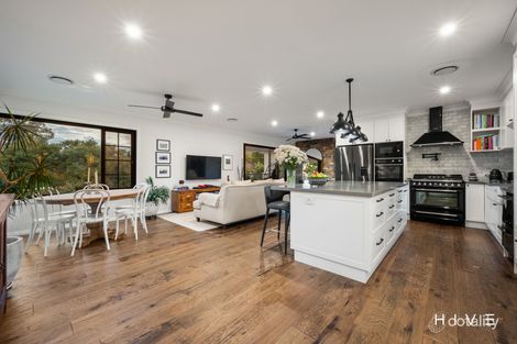 Property photo of 27 Wilsmore Crescent Chifley ACT 2606