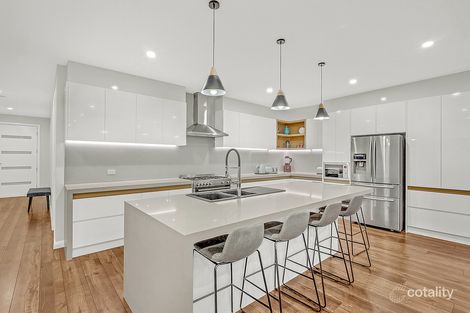 Property photo of 8 Element Street Craigieburn VIC 3064