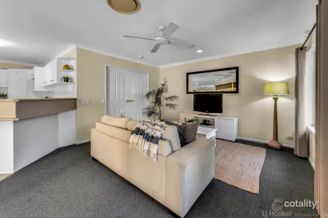 Property photo of 8 Tamborine Place Forest Lake QLD 4078