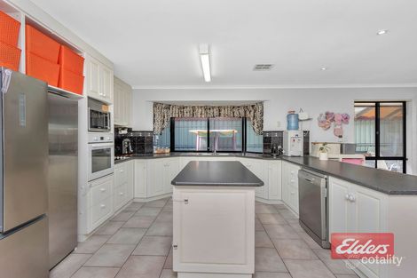 Property photo of 33 Goldfinch Way Hewett SA 5118