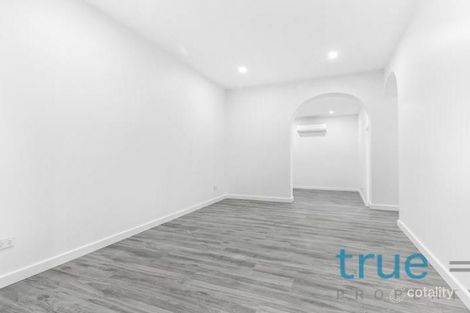 Property photo of 32 Colbourne Avenue Glebe NSW 2037