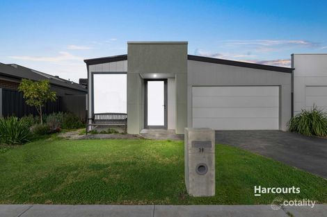 30 Zermatt Loop, Pakenham, VIC 3810