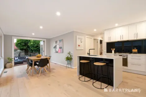 Property photo of 5/64A Lyons Road Croydon North VIC 3136