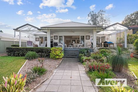 Property photo of 8 Bluewater Avenue Fassifern NSW 2283