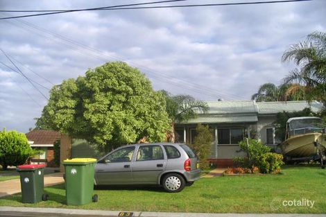 83 Fairview Ave, Engadine, NSW 2233