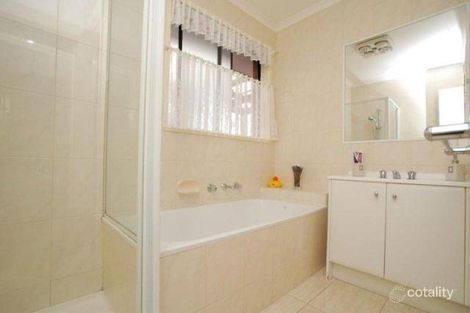 Property photo of 9 Banksia Place Meadow Heights VIC 3048