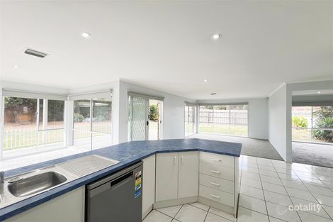 Property photo of 28 Hampshire Drive Narre Warren South VIC 3805