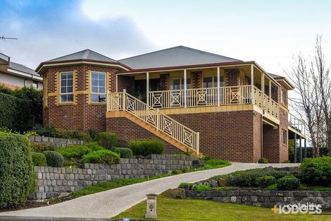 7 St Gabriel Pl, Highton, VIC 3216