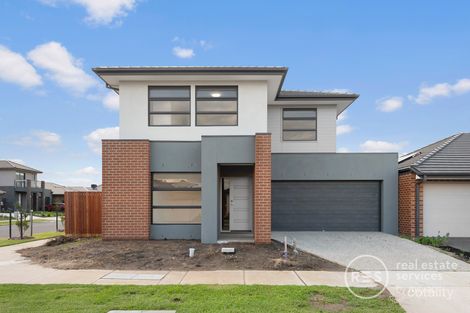24 Carcoola Rise, Clyde North, VIC 3978