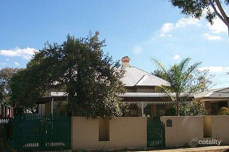 5a Bertie St, Guildford, WA 6055