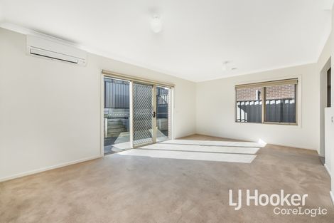 Property photo of 33 Havana Parade Pakenham VIC 3810