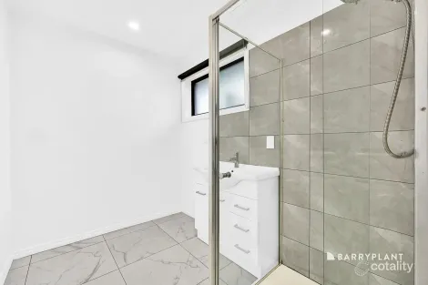 Property photo of 24A Hawkes Drive Mill Park VIC 3082