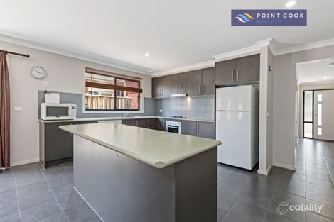 Property photo of 14 Woodswallow Place Williams Landing VIC 3027
