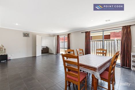 Property photo of 14 Woodswallow Place Williams Landing VIC 3027