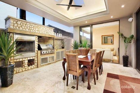 Property photo of 14 Burrindi Road Caulfield South VIC 3162