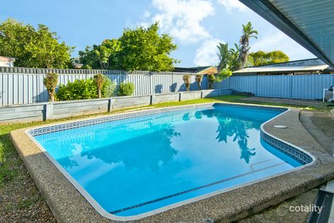 Property photo of 32 Glendevon Crescent Mount Warren Park QLD 4207