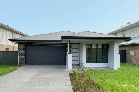 52 Holroyd St, Albion Park, NSW 2527