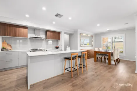 Property photo of 27 Davenport Crescent Wollert VIC 3750