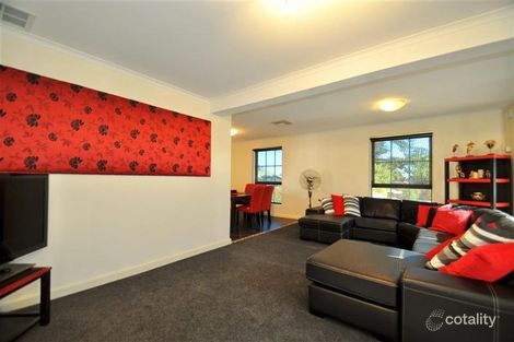 Property photo of 2 Sussex Crescent Morphett Vale SA 5162