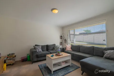 Property photo of 4 Willow Place Parkes NSW 2870