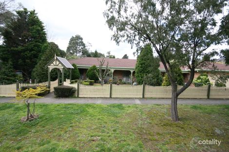 2 Bushview Gld, Boronia, VIC 3155