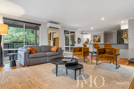 Property photo of 16 Carinya Court Pimpama QLD 4209