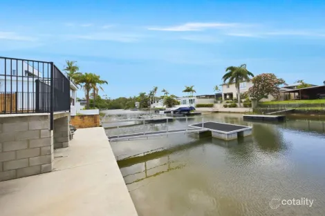 3 Buena Vista Ct, Broadbeach Waters, QLD 4218