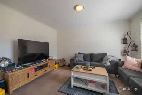 Property photo of 4 Willow Place Parkes NSW 2870