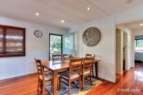 Property photo of 27 Arura Street Mansfield QLD 4122